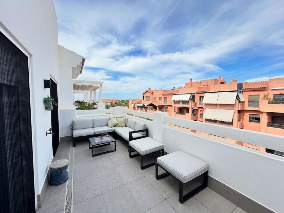 מוטריל Pushe Penthouse Playa Granada Beach & Golf 5 מראה חיצוני תמונה